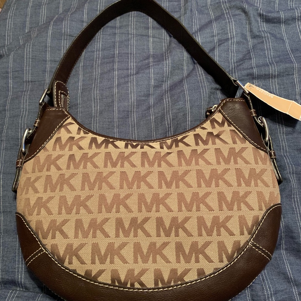 Michael Kors (Brookville) Medium Hobo